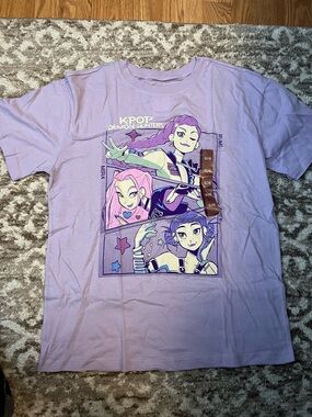 New With Tag Lavender K-Pop Demon Hunters Graphic Tee in kids XL